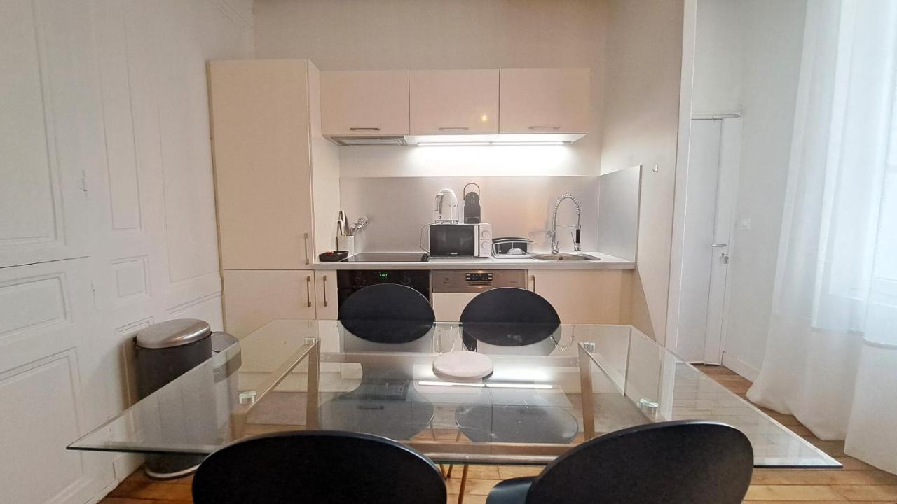 Appartement Centre Vieux Tours Dans Immeuble Historique 3P Buitenkant foto