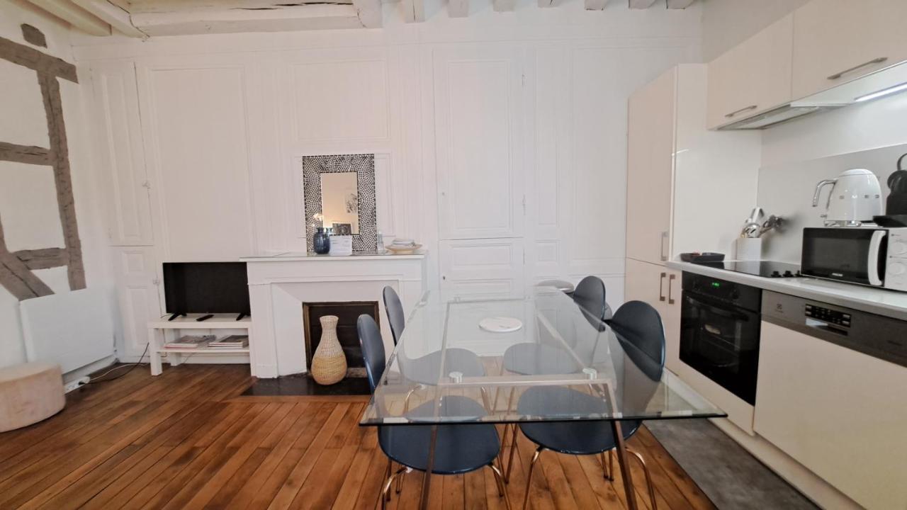 Appartement Centre Vieux Tours Dans Immeuble Historique 3P Buitenkant foto